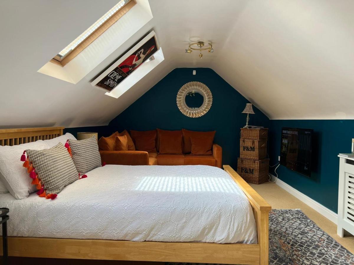 Boutique Shrewsbury Suites Экстерьер фото