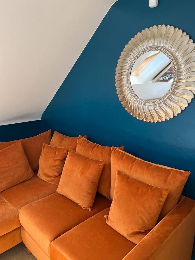 Boutique Shrewsbury Suites Экстерьер фото