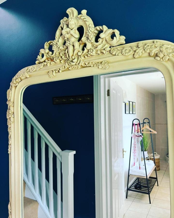 Boutique Shrewsbury Suites Экстерьер фото