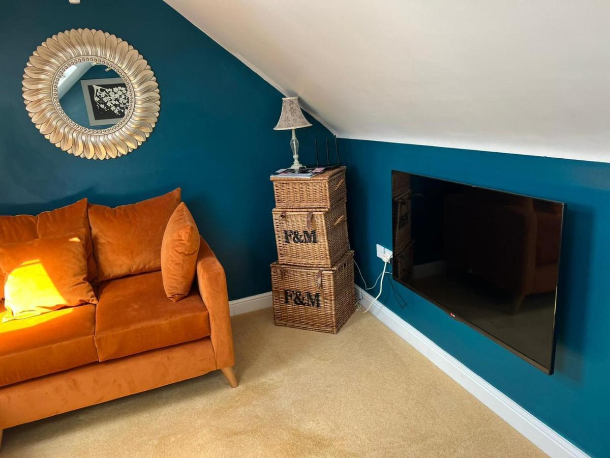 Boutique Shrewsbury Suites Экстерьер фото