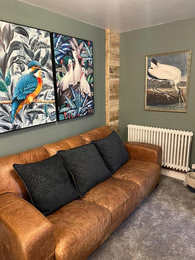 Boutique Shrewsbury Suites Экстерьер фото